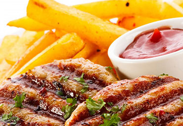 Sahanda Sucuklu Yumurta